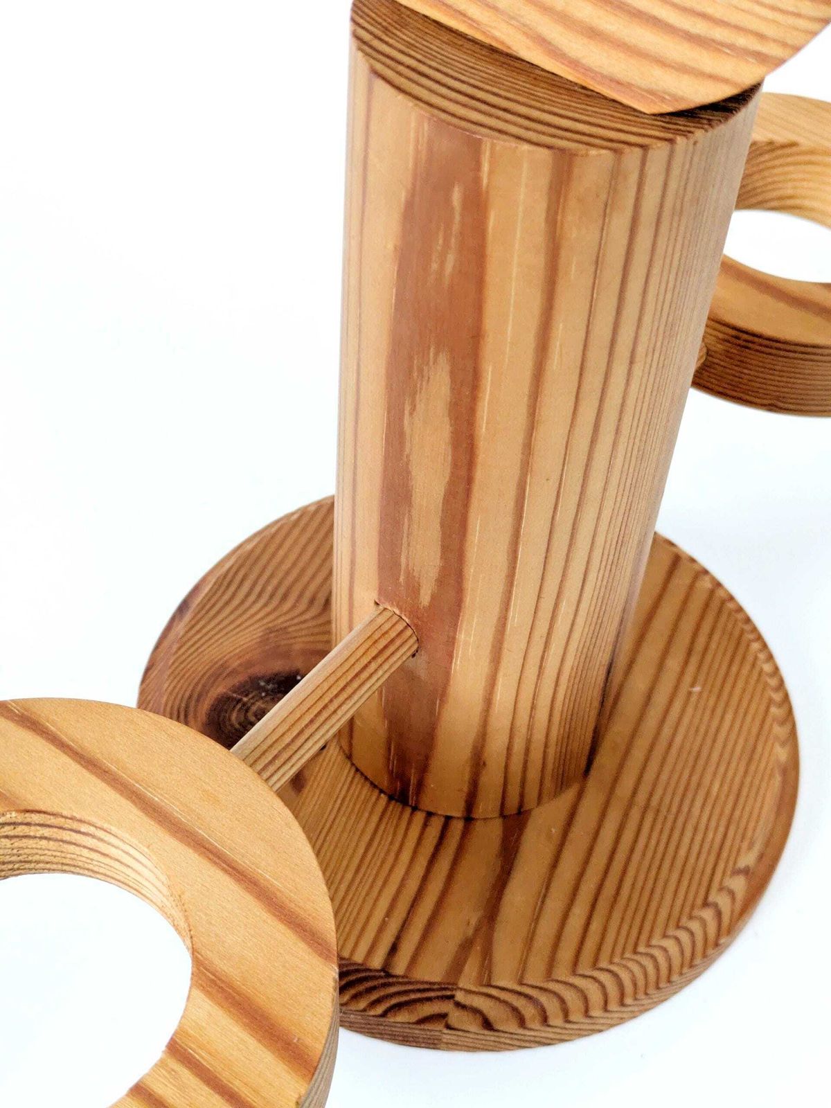 photo vinterior Mid Century Scandinavische Kandelaar Van Grenenhout Met Glazen Schalen, Sculpturaal Nordisch Houten Middenstuk