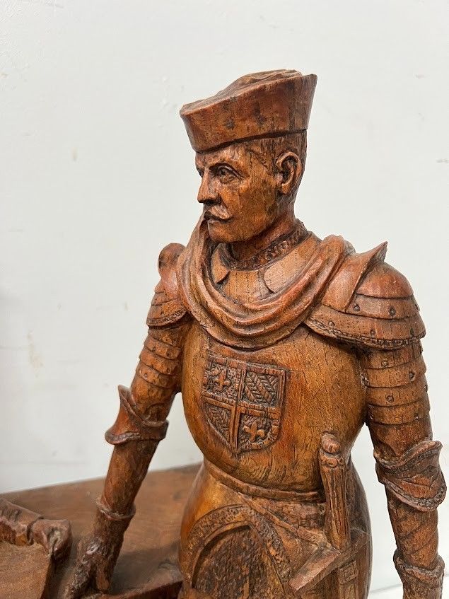 Wooden Group Carved With The Effigy Of Two Notables 20th Century photo 1089.0
