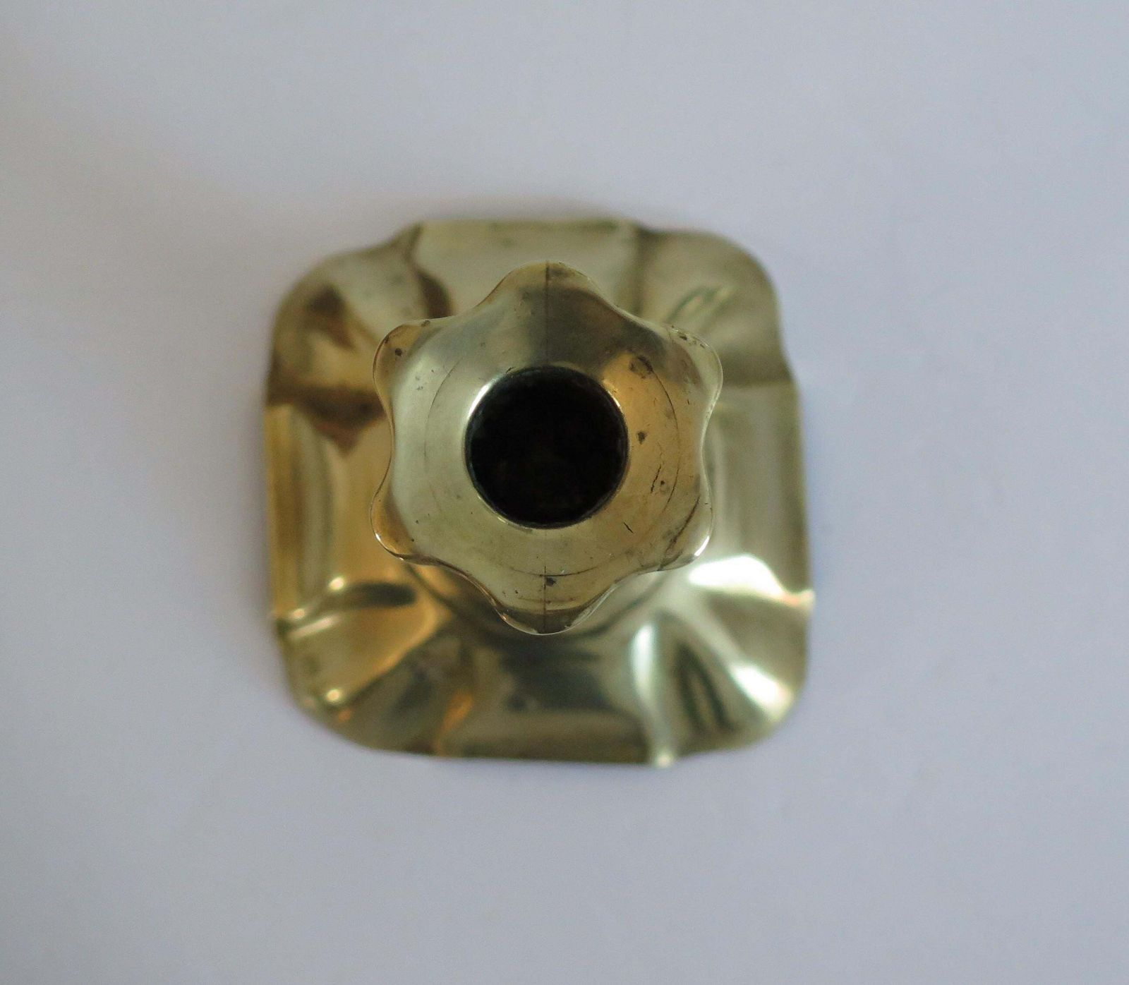 photo vinterior English Georgian Solid Brass Candlestick Seemed, Circa 1770