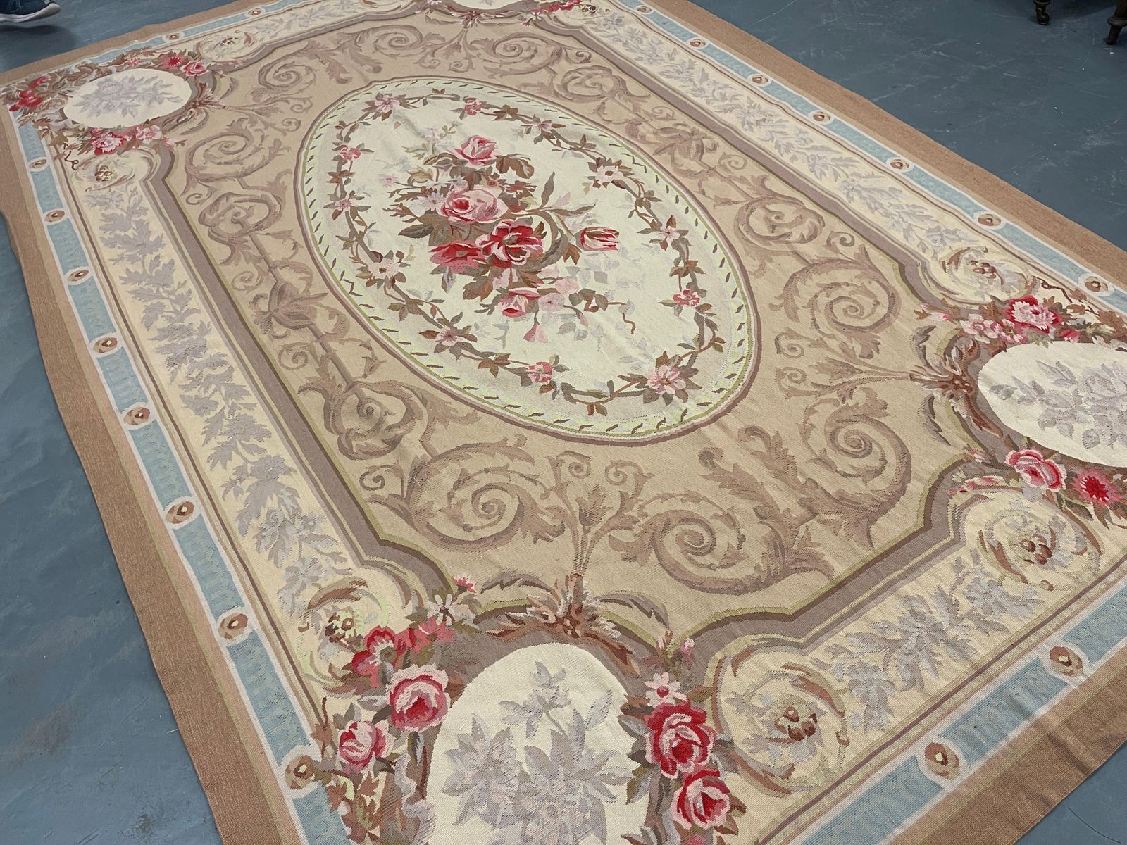 Traditional Carpet French Aubusson Style Area Rug Handwoven Wool Rug Needlepoint photo furniture