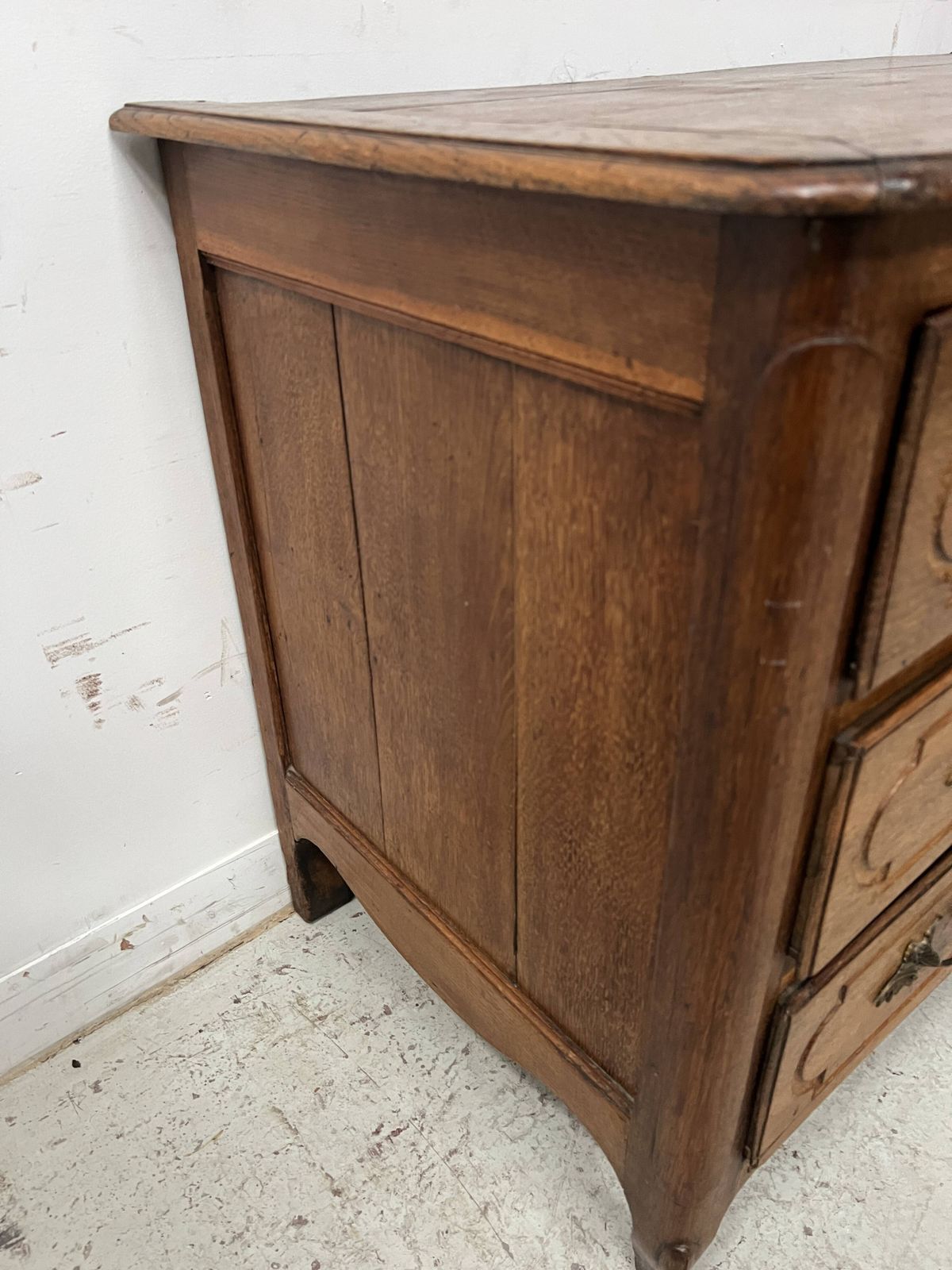 Louis XV Style Chest Of Drawers In Solid Oak From The 18th Century photo buy