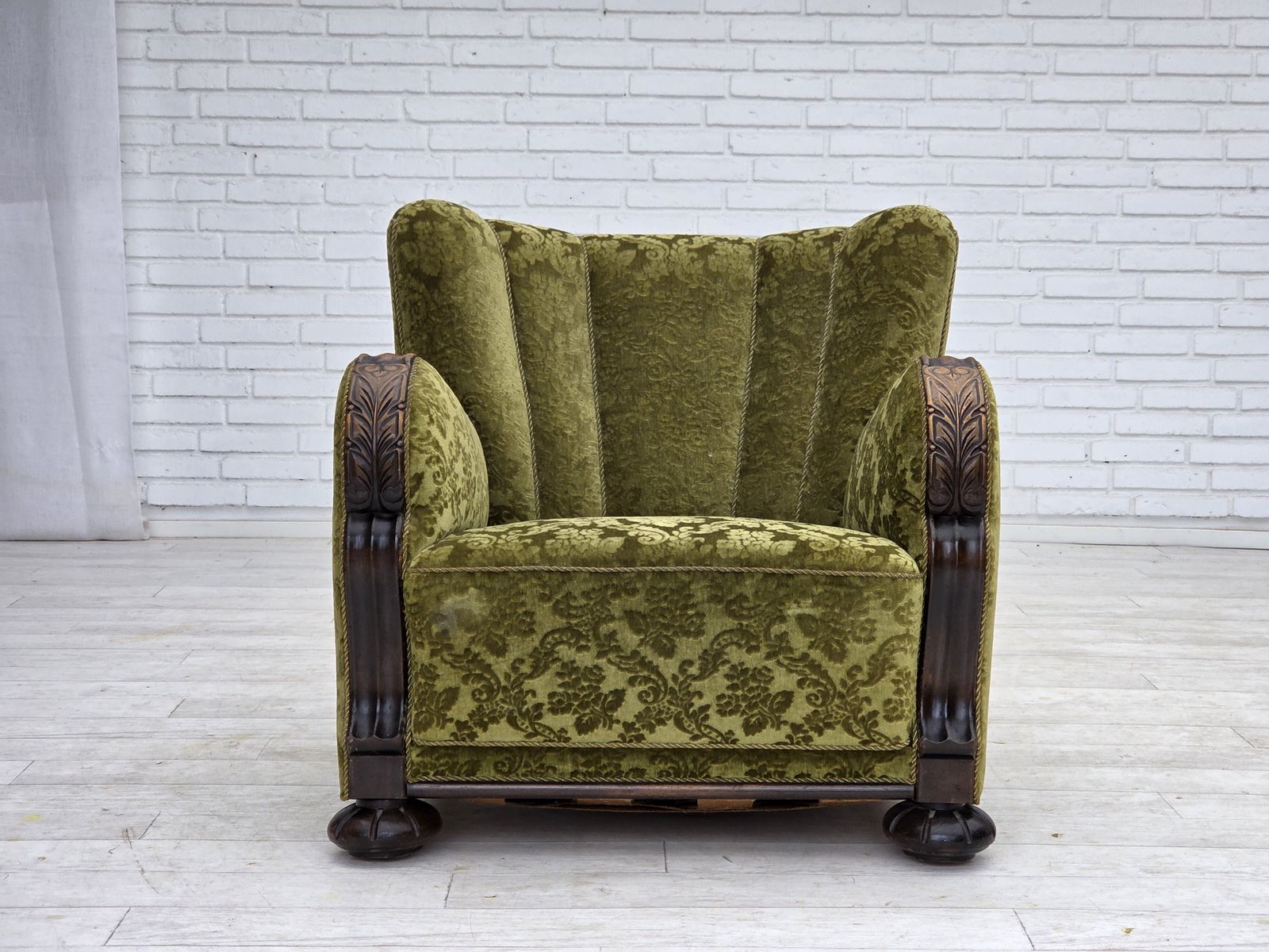 Ca. Jaren 1950, Deense Relaxfauteuil, Meubelvelours, Eikenhout. photo buy