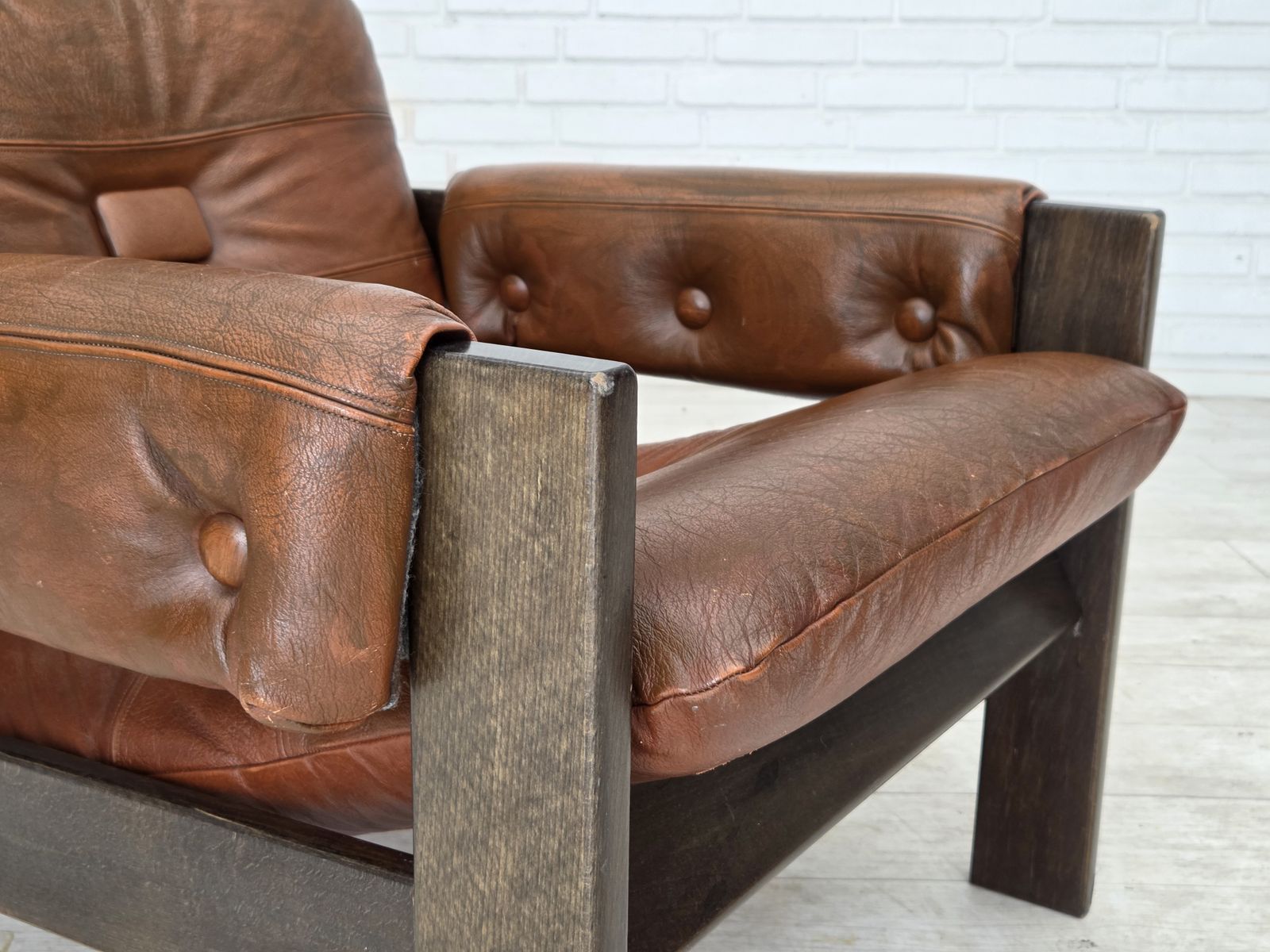 1970s, Scandinavian Armchair, Furniture Leather, Canvas, Oak Wood. photo vinterior