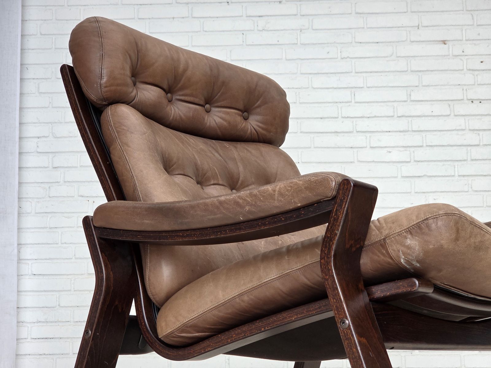 Ca. Jaren 1970, Deens Design Van Georg Thams, Loungestoel, Meubeleer. photo buy
