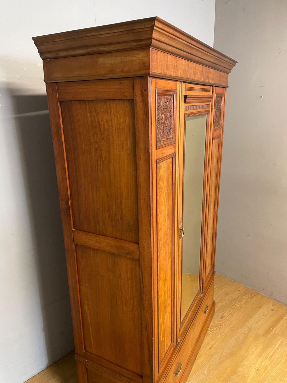 595.0 Late C19th Arts And Crafts Satin Walnut Wardrobe photo