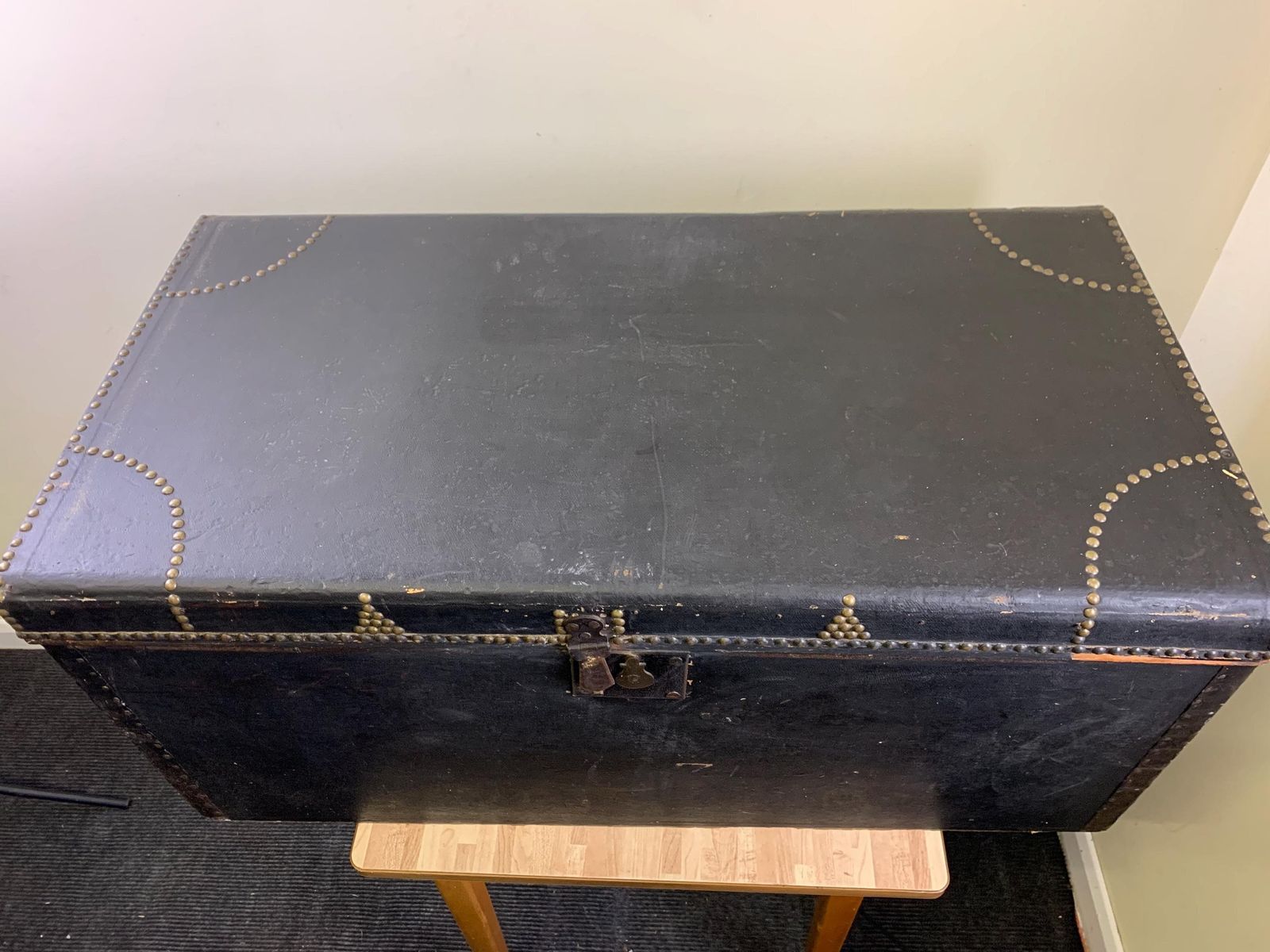Victorian Leatherette Covered Antique Wooden Carriage Trunk With Studded Decoration photo furniture