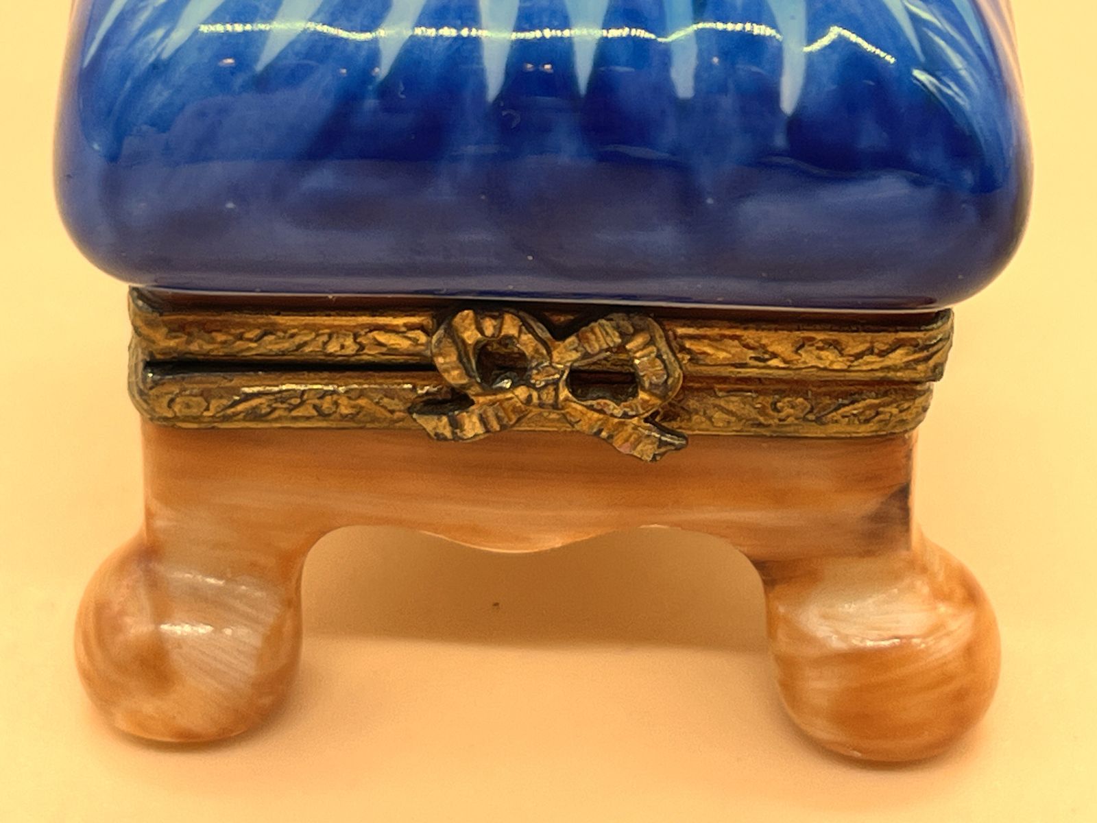 Dubarry Limoges Porcelain France Pug Dog With Bone Shaped Hinged Trinket / Jewelry Box. photo vinterior