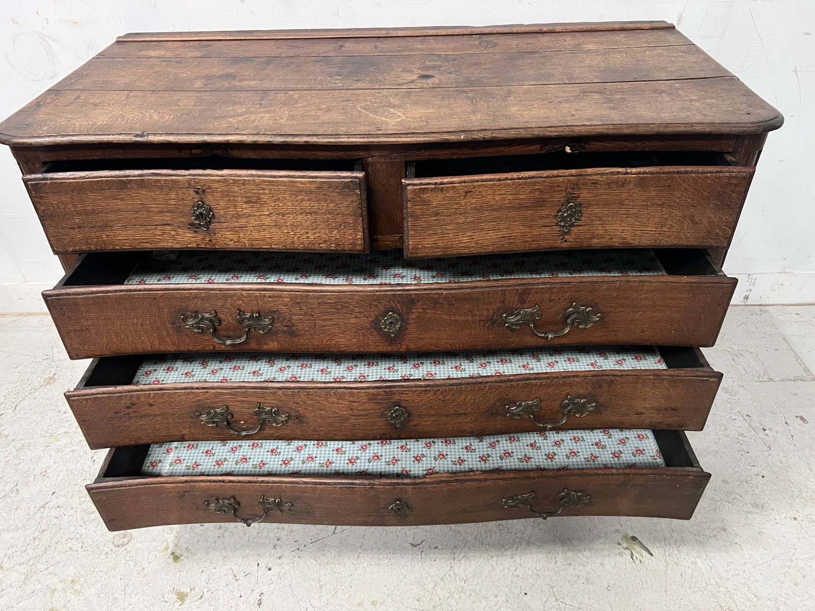 1323.0 Louis XX Style Chest Of Drawers In Solid Oak From The 18th Century photo