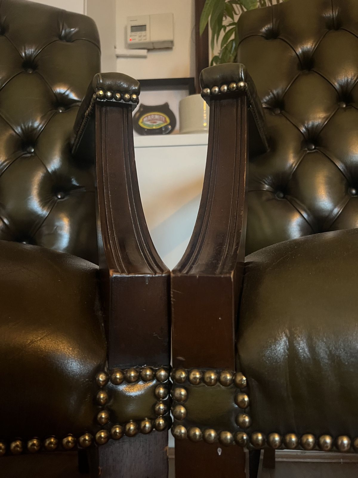 #2 Exceptional Vintage Dark Green Leather Gainsborough Carver Armchair With Classic Chesterfield Buttoning photo 300.0
