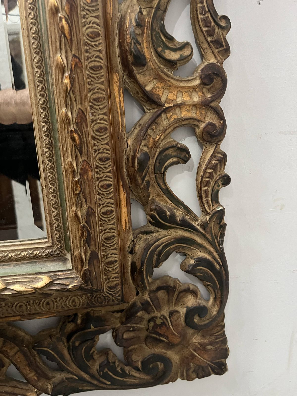 photo furniture Napoleon III Style Mirror In Carved Wood, 20th Century.