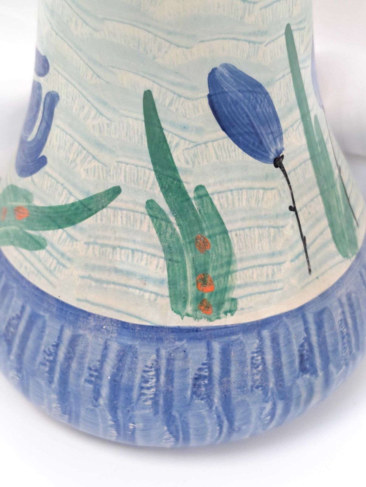 photo furniture 1930’s Hand Painted Pinch Neck Jug, Pitcher Or Vase In Blue Tulip Design, Made By The Myott Pottery Of Stoke On Trent, England.