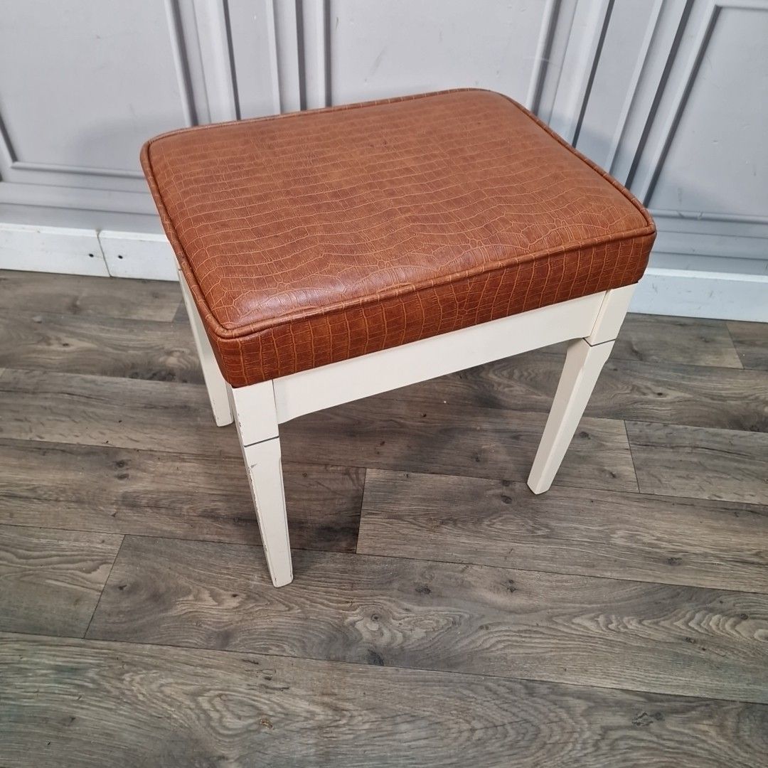 Retro Vintage Stool Tan Croc Effect Faux Leather – Wooden Frame – Mid Century photo furniture
