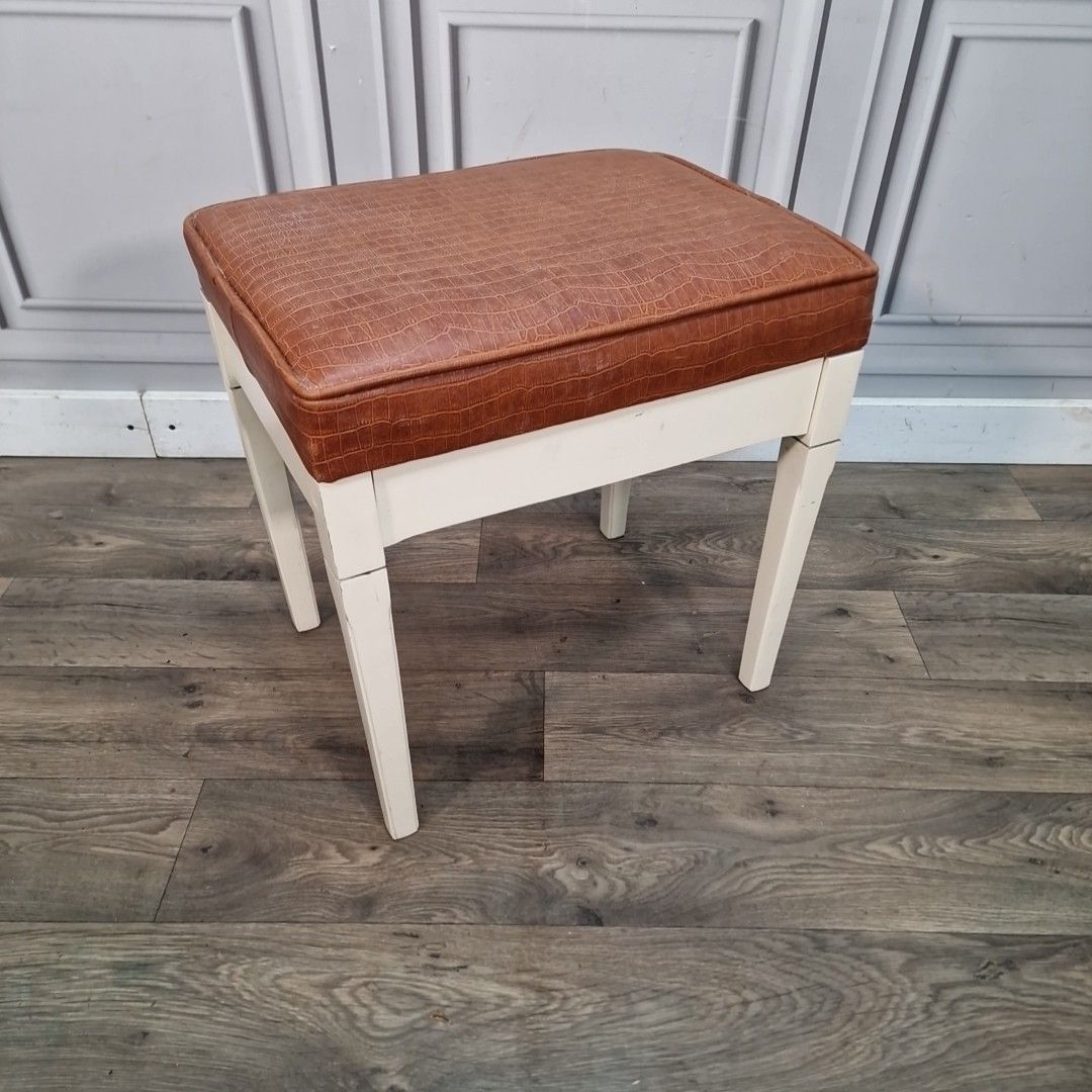 Retro Vintage Stool Tan Croc Effect Faux Leather – Wooden Frame – Mid Century photo furniture