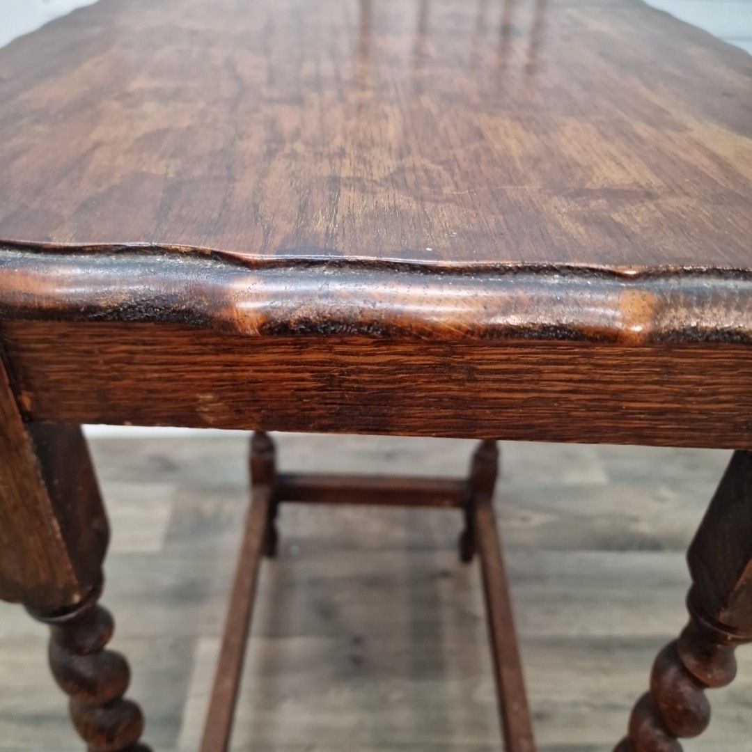 photo vinterior Antique Oak Hall Table – Solid Wood Barley Twist Legs – Jacobean Style Lamp Side