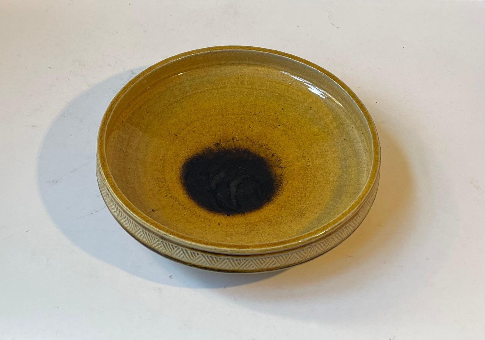 photo furniture Vintage Stoneware Dish In Okra Yellow Glaze By Nils A. Kähler For Hak, 1970s
