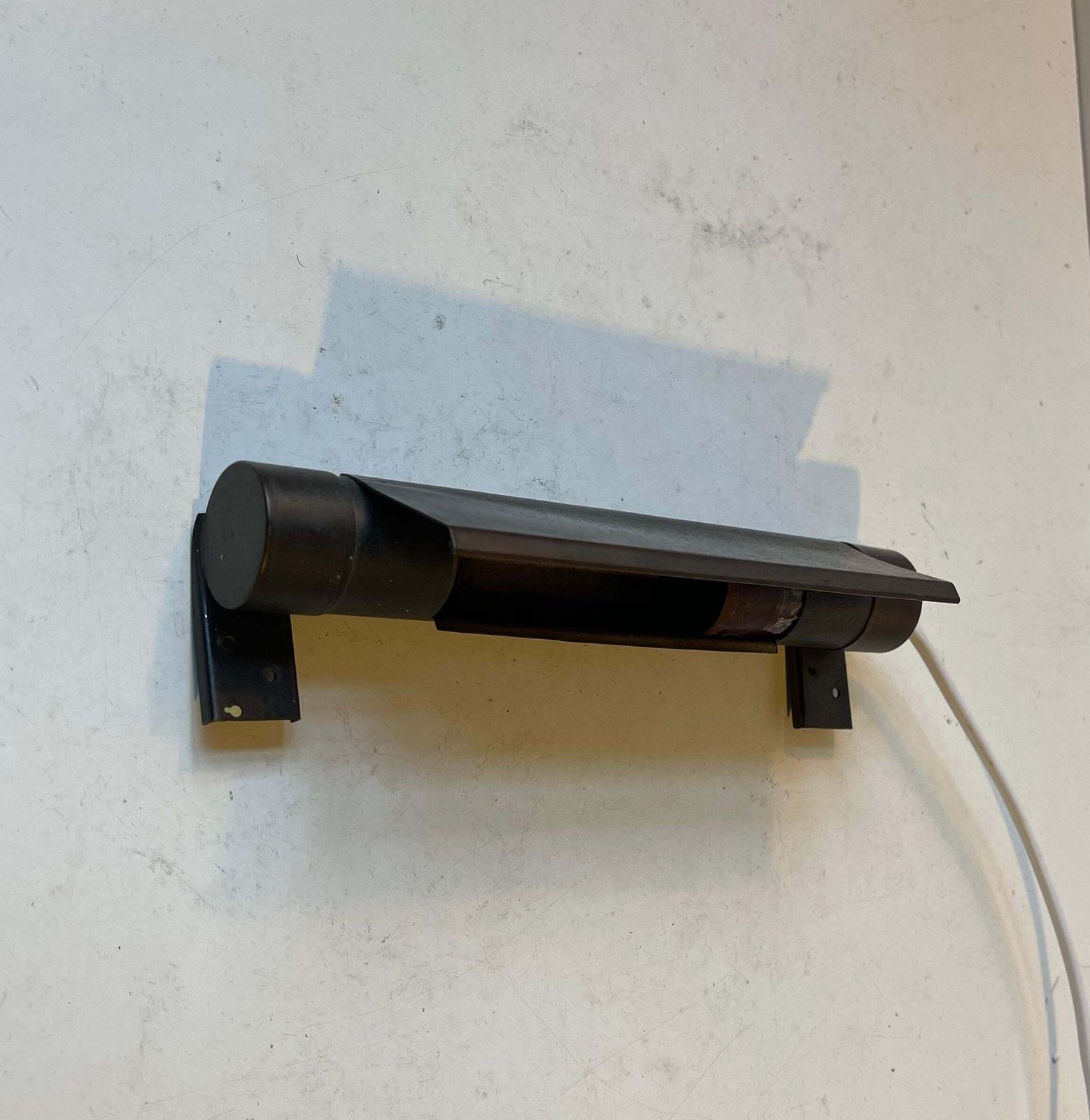 Louis Poulsen 1930s Tube Wall Light In Brass, Bauhaus Era photo vinterior