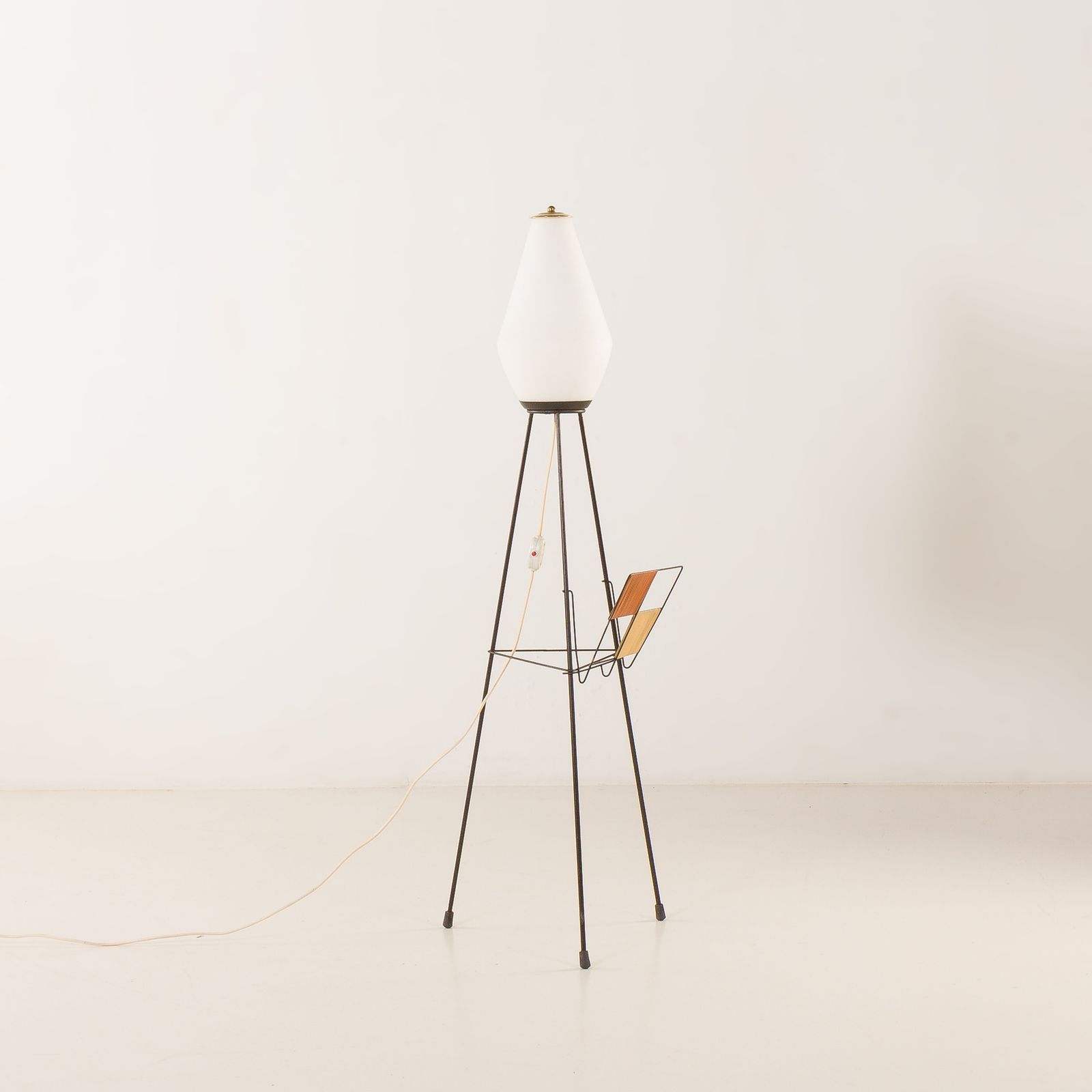 Italian Mid Century Floor Lamp With A Newspaper Rack In Stilnovo Style, 1960s