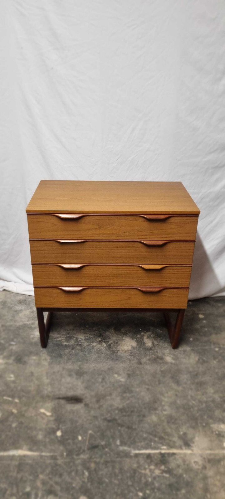 Europa Mid Century Modern Chest Of Drawers. photo furniture