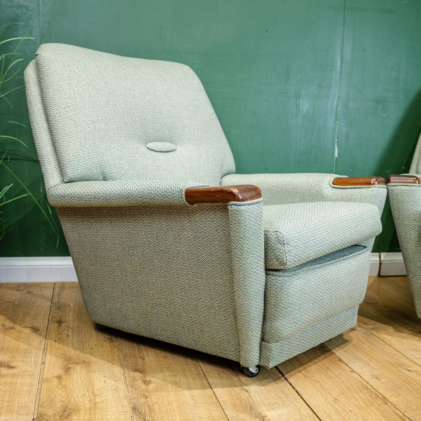 Pair Of Mid Century American Style Armchairs photo buy