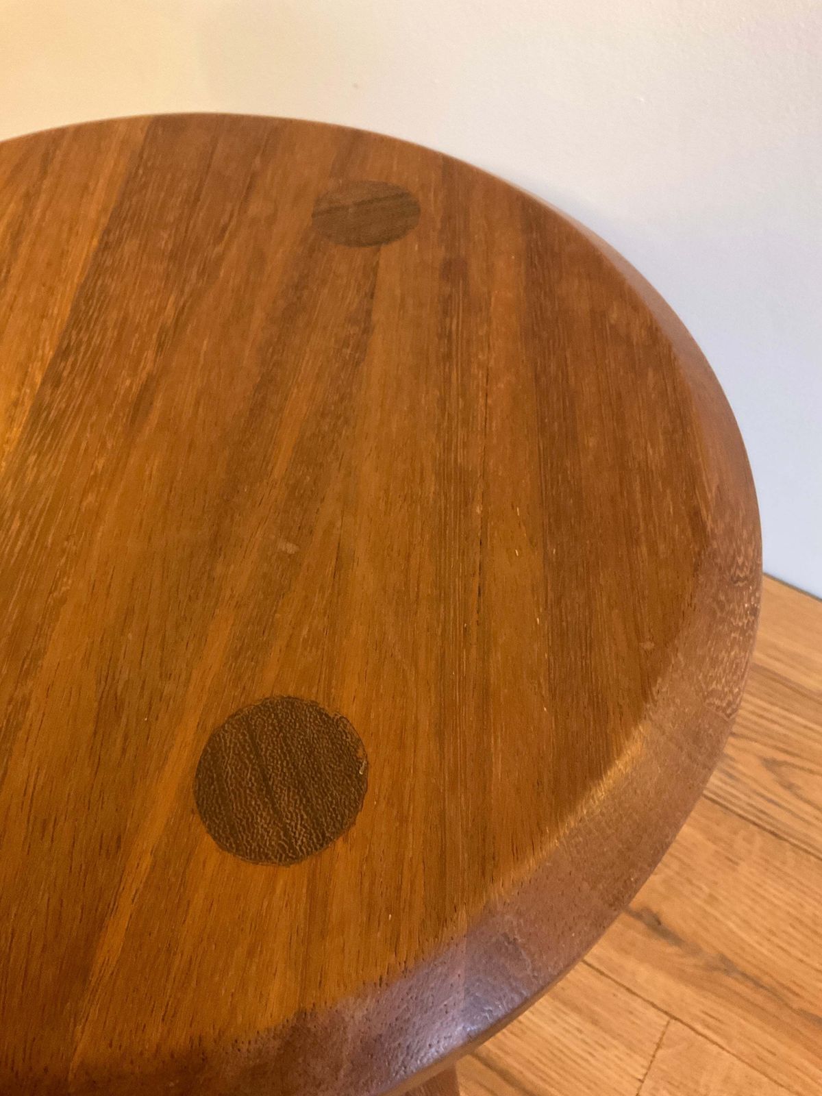 photo furniture Vintage Mid Century Solid Wood Three Legged Stool / Plant Stand – 36cm Wide X 33cm High