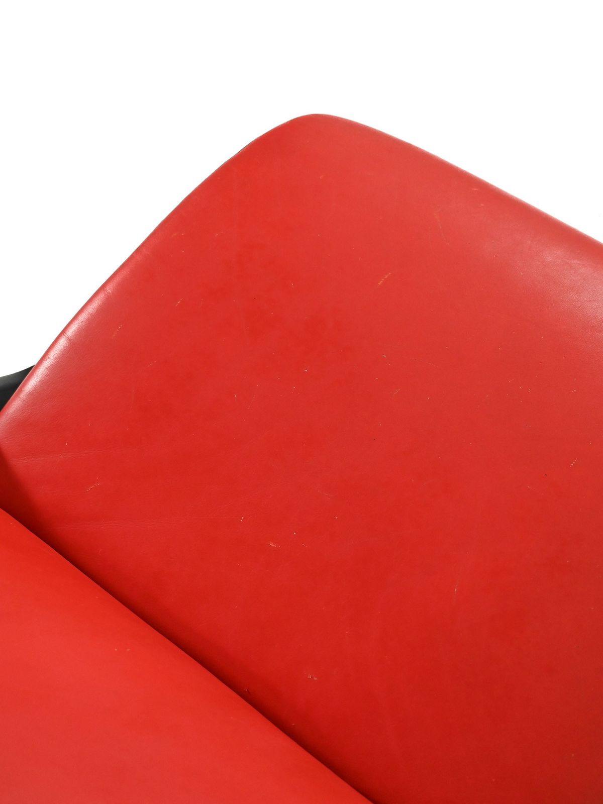 photo furniture Pair Of “Klovni” Armchairs By Markku Pakkanen