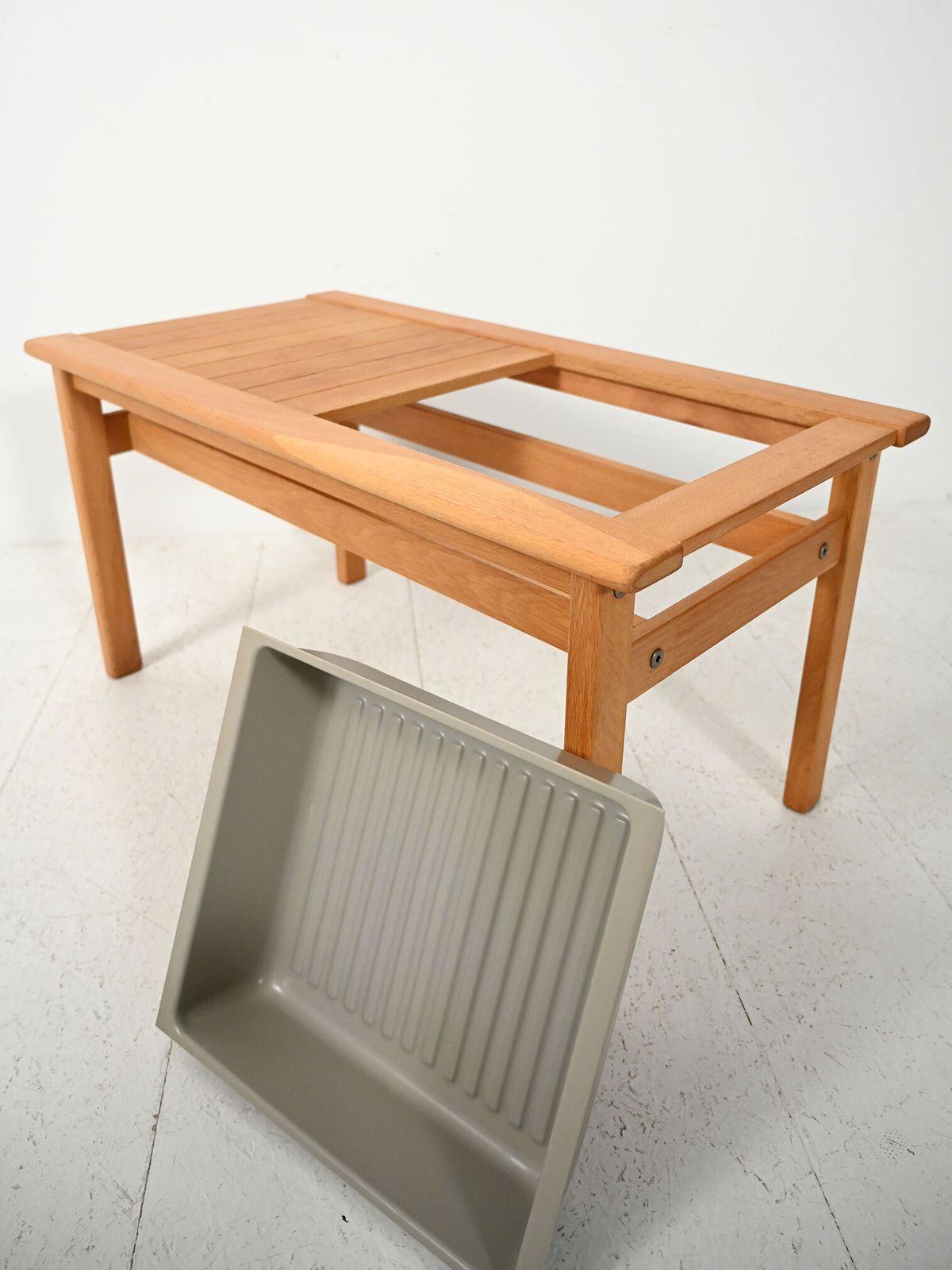 photo furniture Florida Eikenhouten Bank Met Bloemenhouder