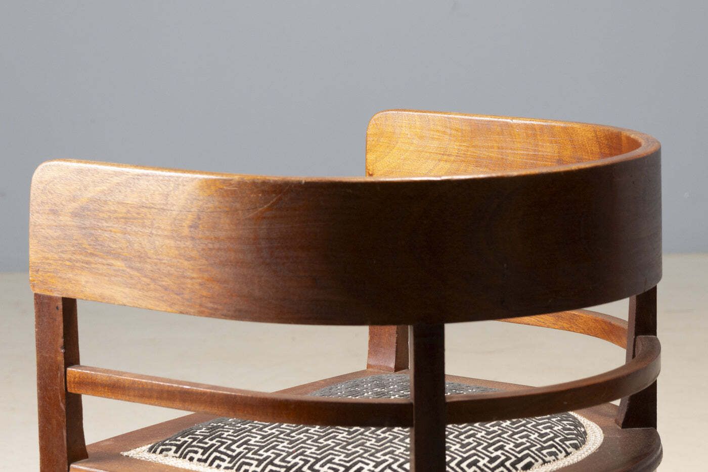 Fauteuil, Midden Europa, Begin 20e Eeuw, Met Ingelegde Rugleuning photo Meubels