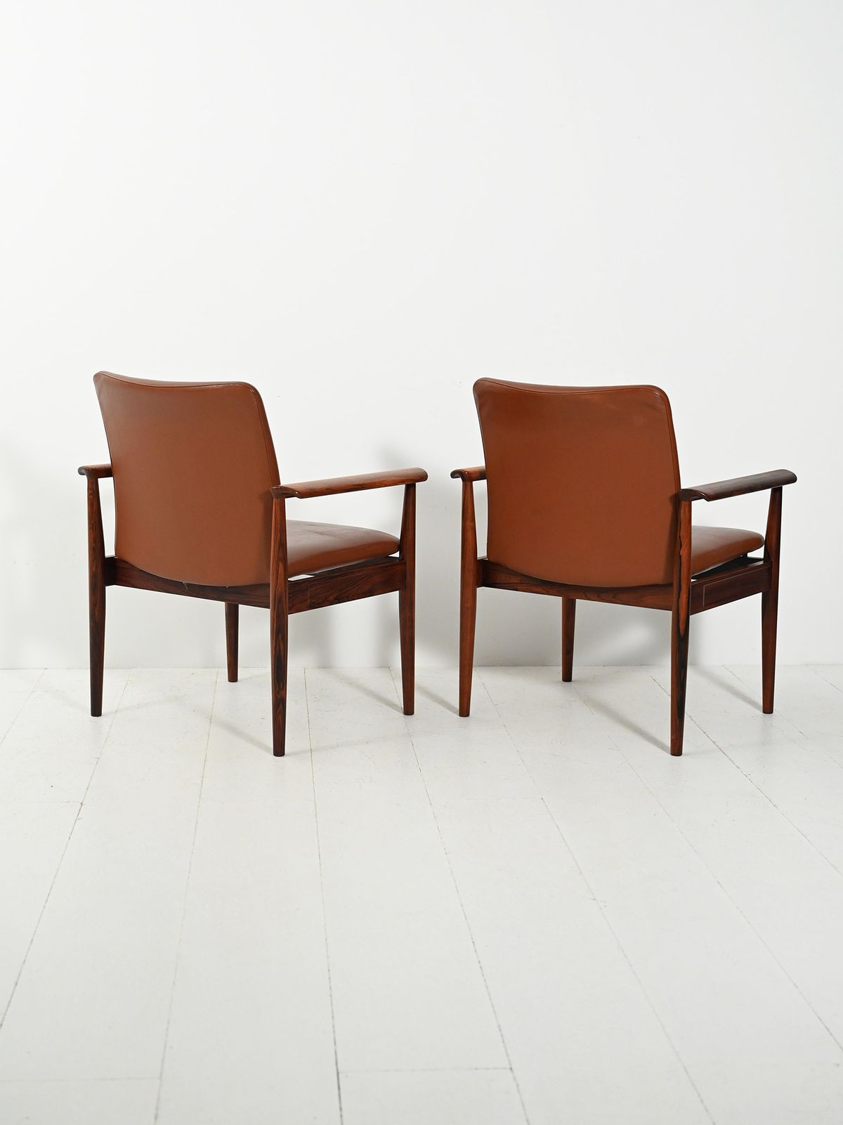 Pair Of “Diplomat” Armchairs By Finn Juhl photo 2499.0