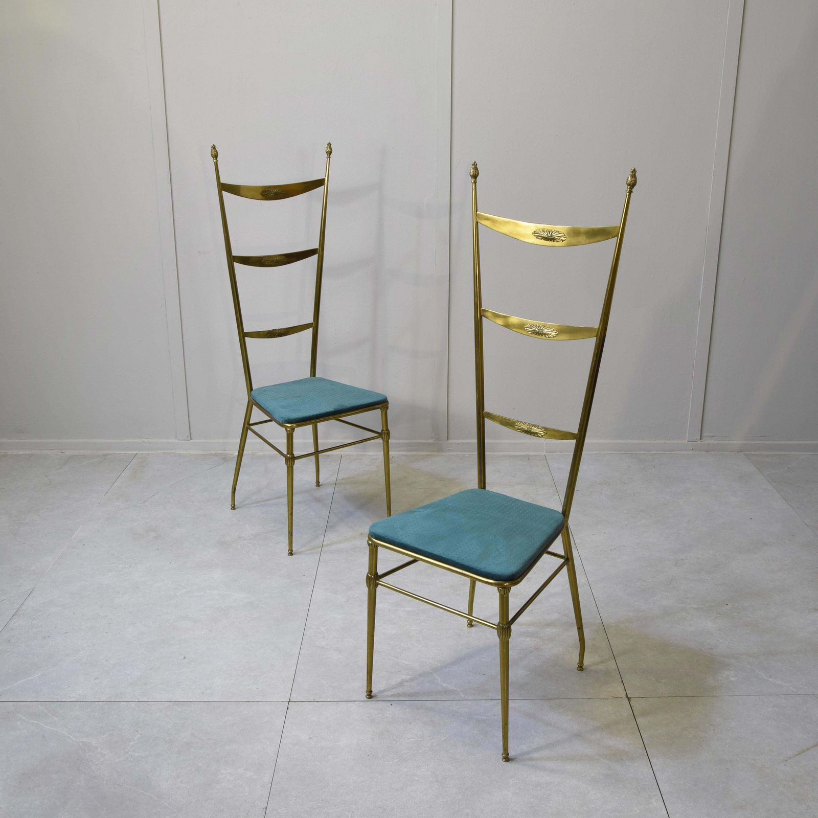 Gaetano Descalzi Attribuite Due Sedie Chiavarine (Chiavari) 1950s. photo Furniture