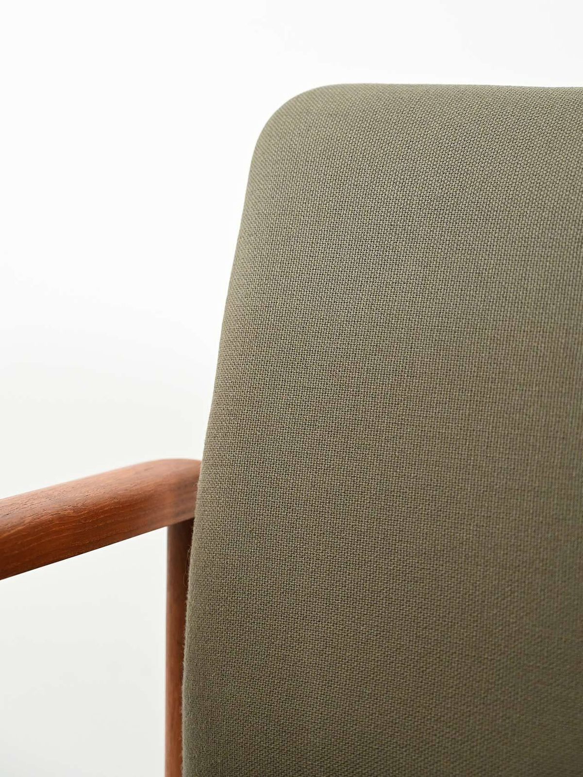 “Diplomat” Armchair By Finn Juhl photo buy