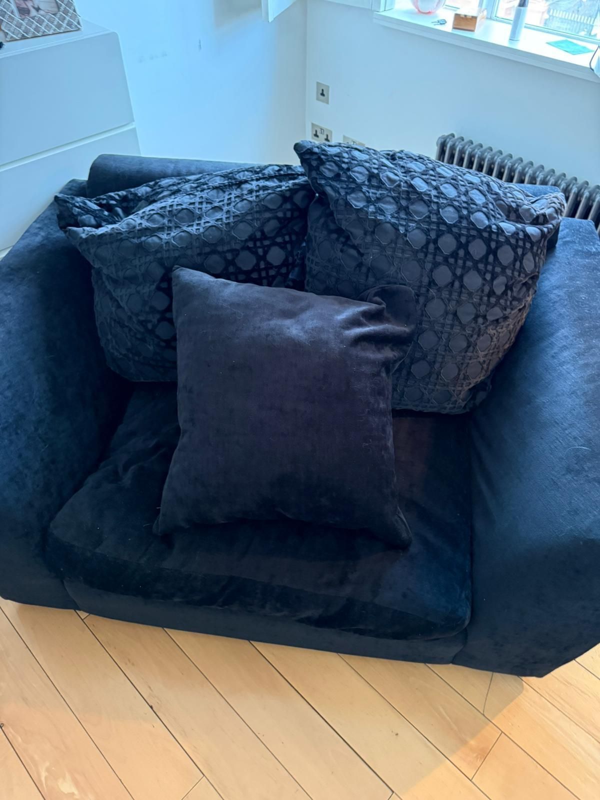 Collins And Hayes Love Seat