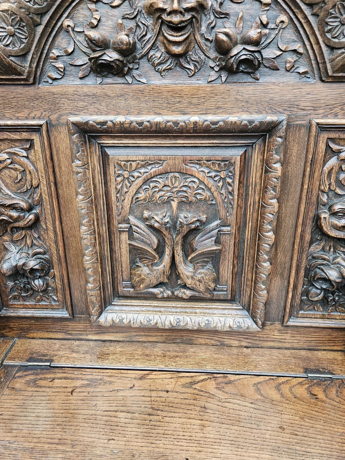 Victorian Carved Oak Settle photo 2825.0