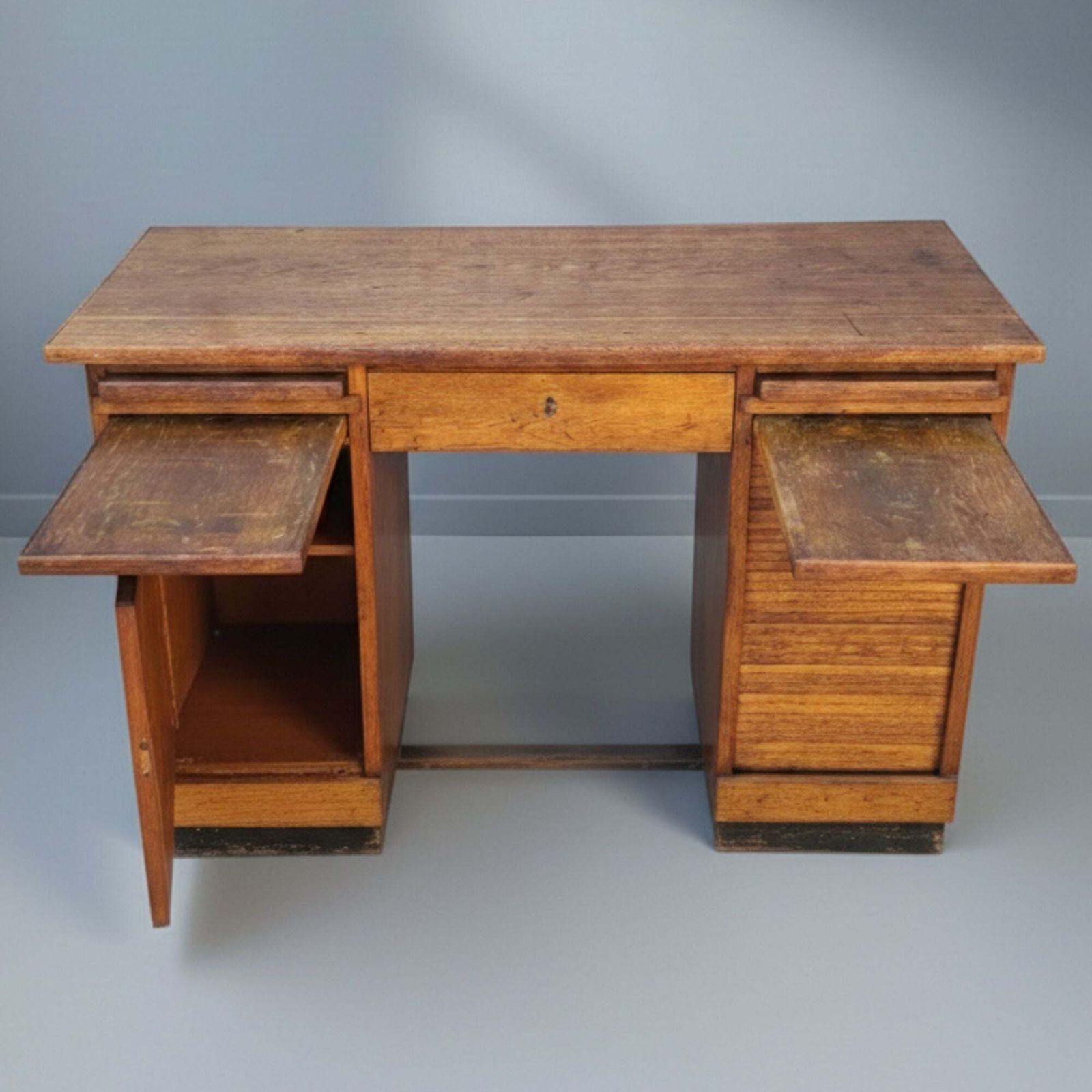 Eiken Rolfront Bureau, Tsjecho Slowakije, Jaren 1930 photo vinterior