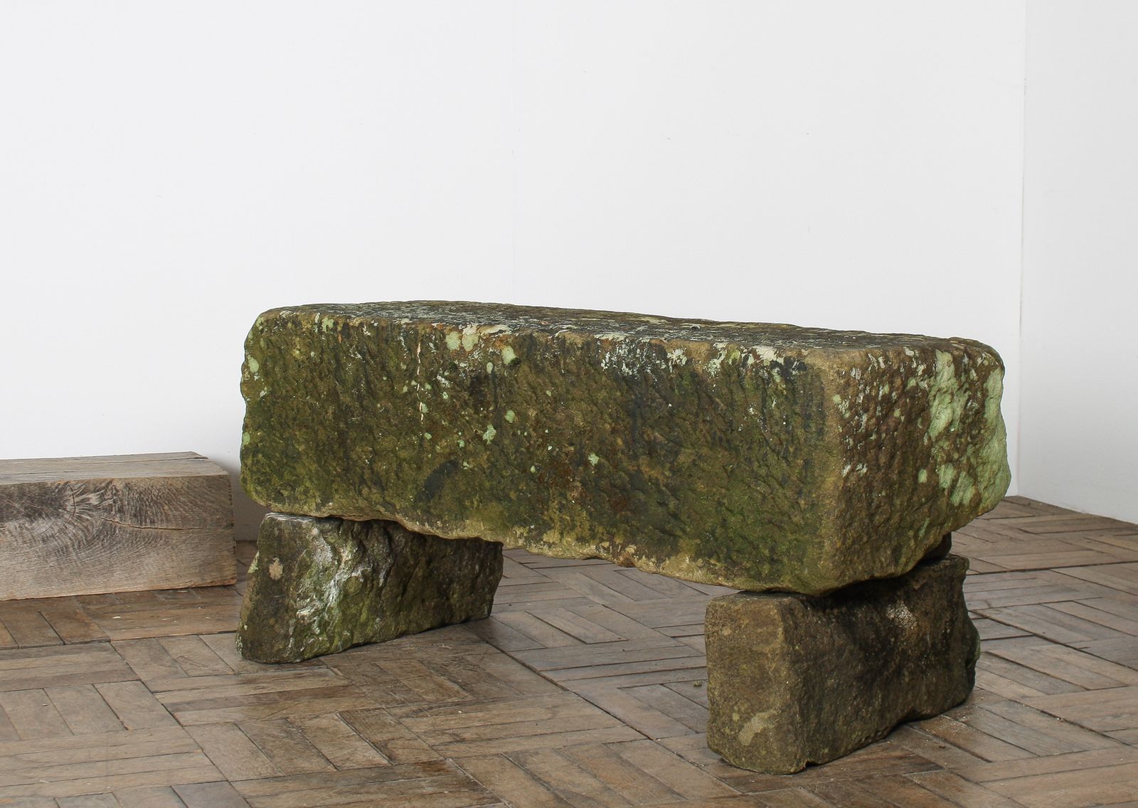 photo vinterior Reclaimed Carved Stone Sandstone Garden Bench Seat With Weathered Patina