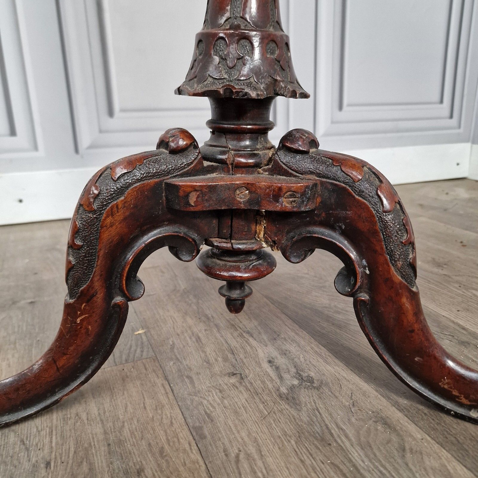 photo furniture Antique Wooden Wine Table Turned Carved Decorative Inlaid Pedestal Leg