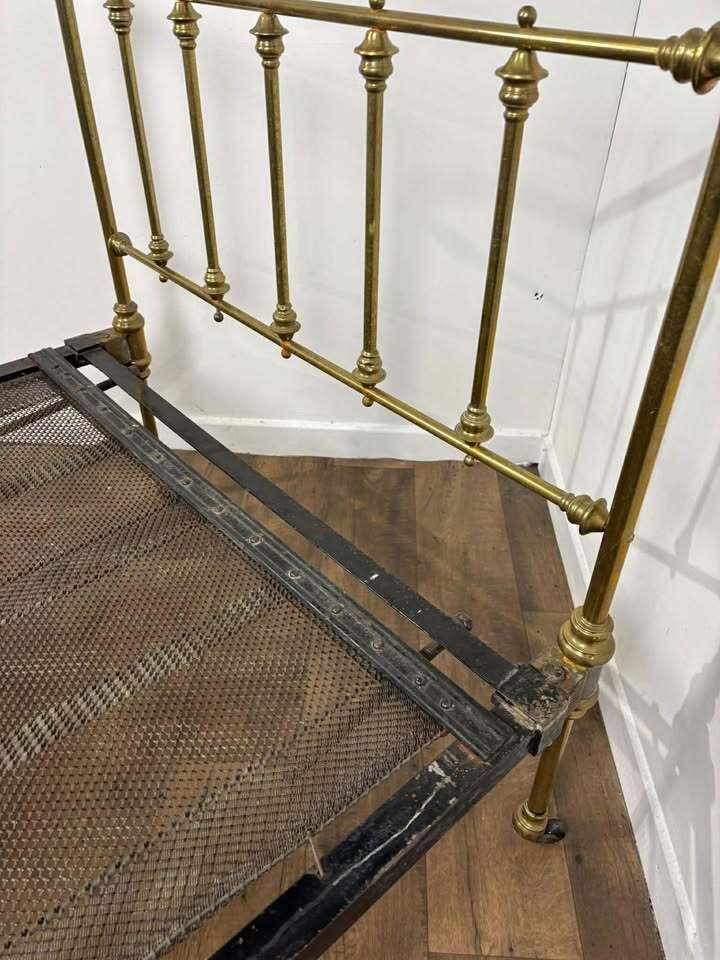 Victorian Brass & Iron Single Bed photo vintage