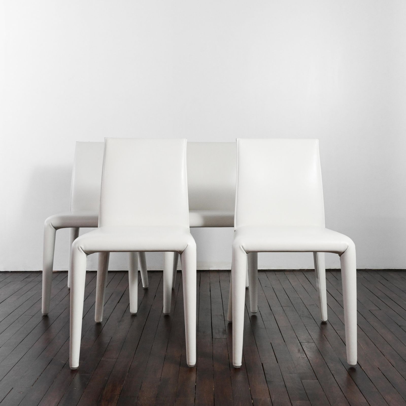 Set Of 4 Vol Au Vent Chairs In White Leather Designed By Mario Bellini For B&B Italia