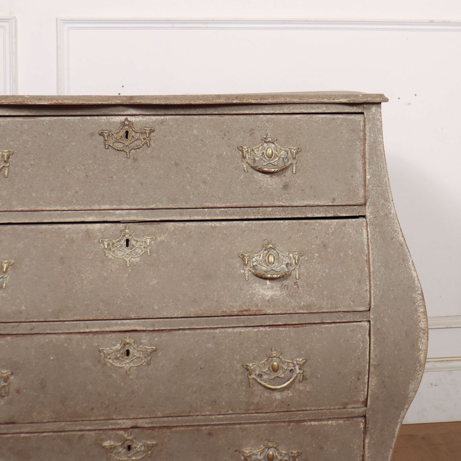 Dutch Bombe Commode, 1800s, Antique photo Furniture