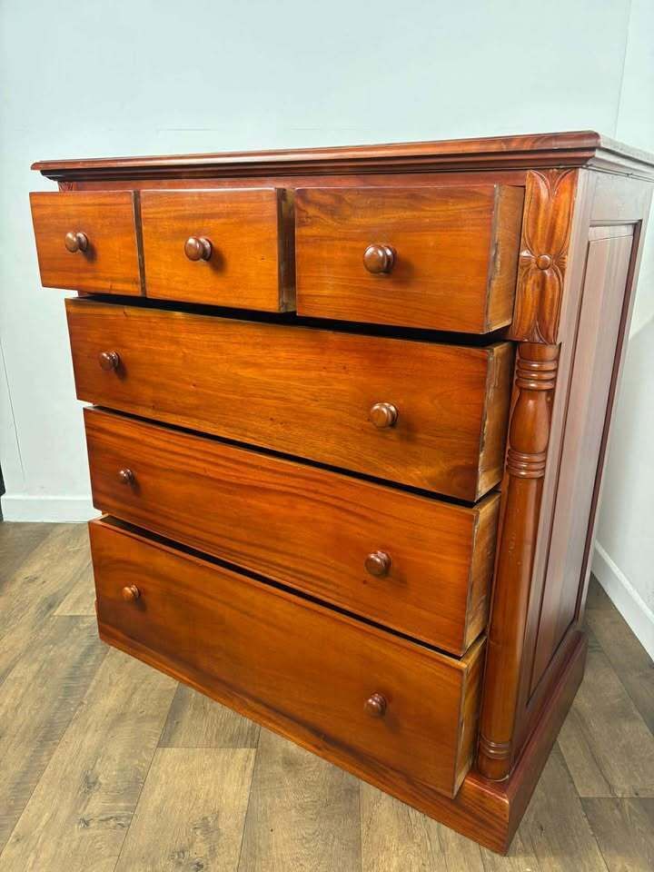 479.0 Reproduction Victorian Style Mahogany Six Drawer Bedroom Chest photo