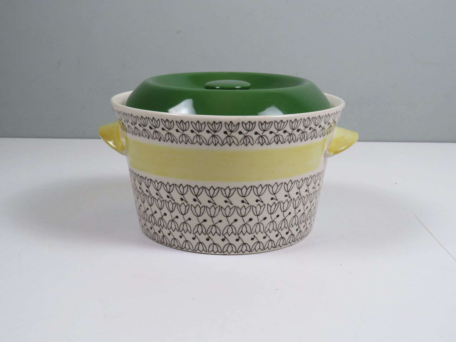 Mid Century Norwegian Casserole By Inger Waage For Stavangerflint – “Pernille” – Handpainted – 1950s–70s photo vinterior