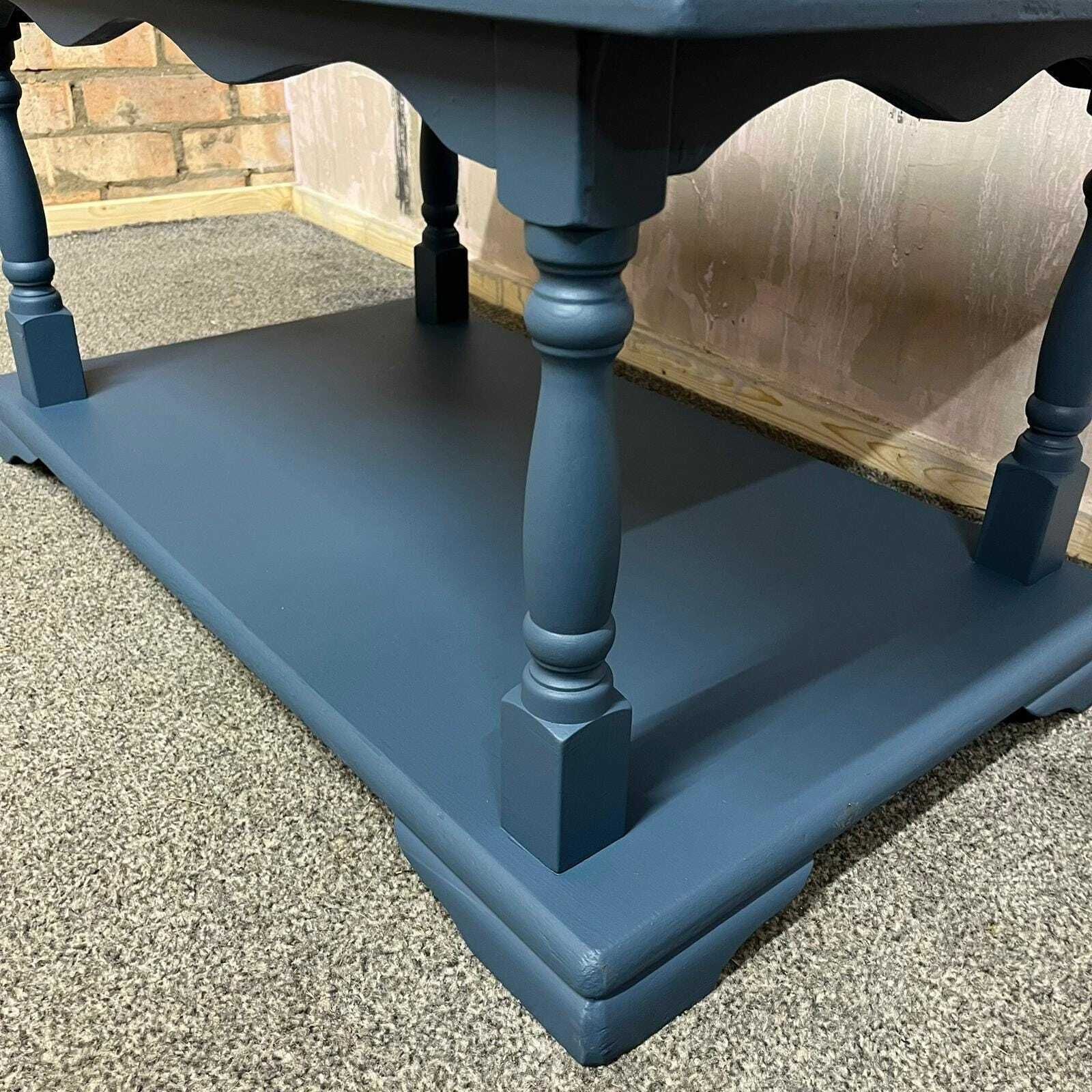 Old Charm Style Painted Coffee Table Shelf Under Turned Legs Scalloped Skirt photo buy