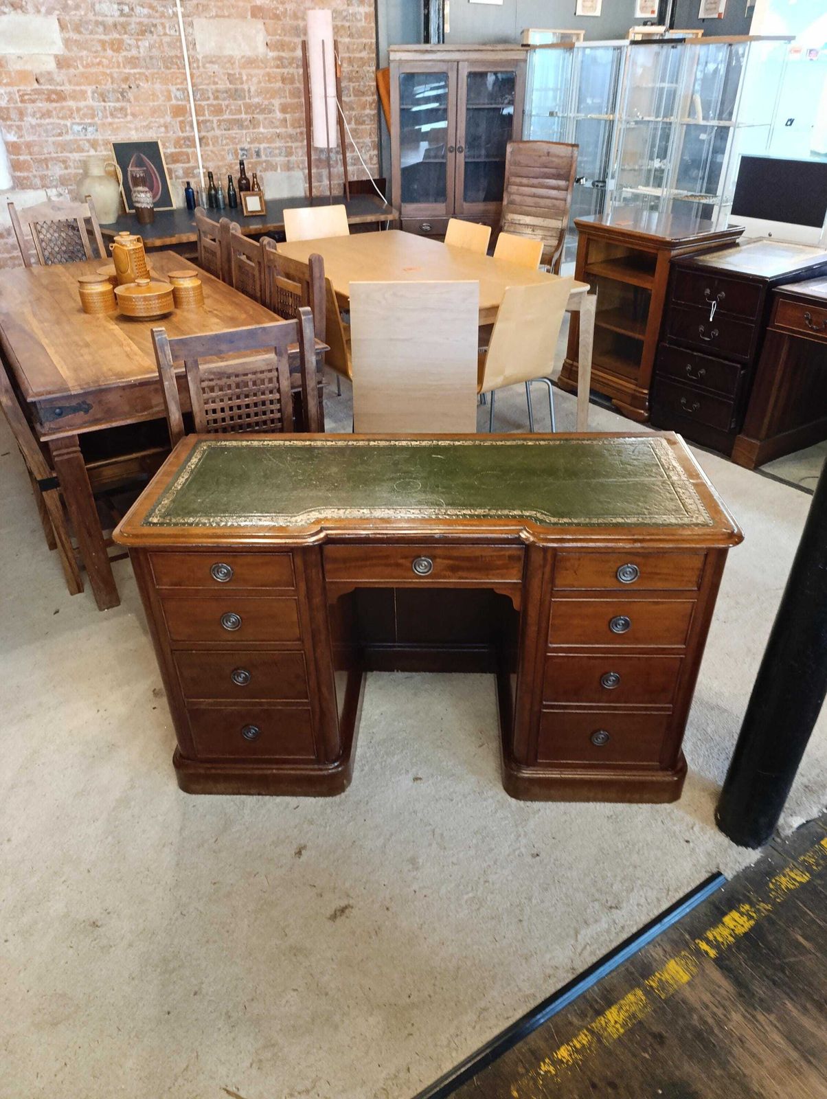 Victorian Mahogany Pedestal Desk With Green Tooled Leather Top photo furniture