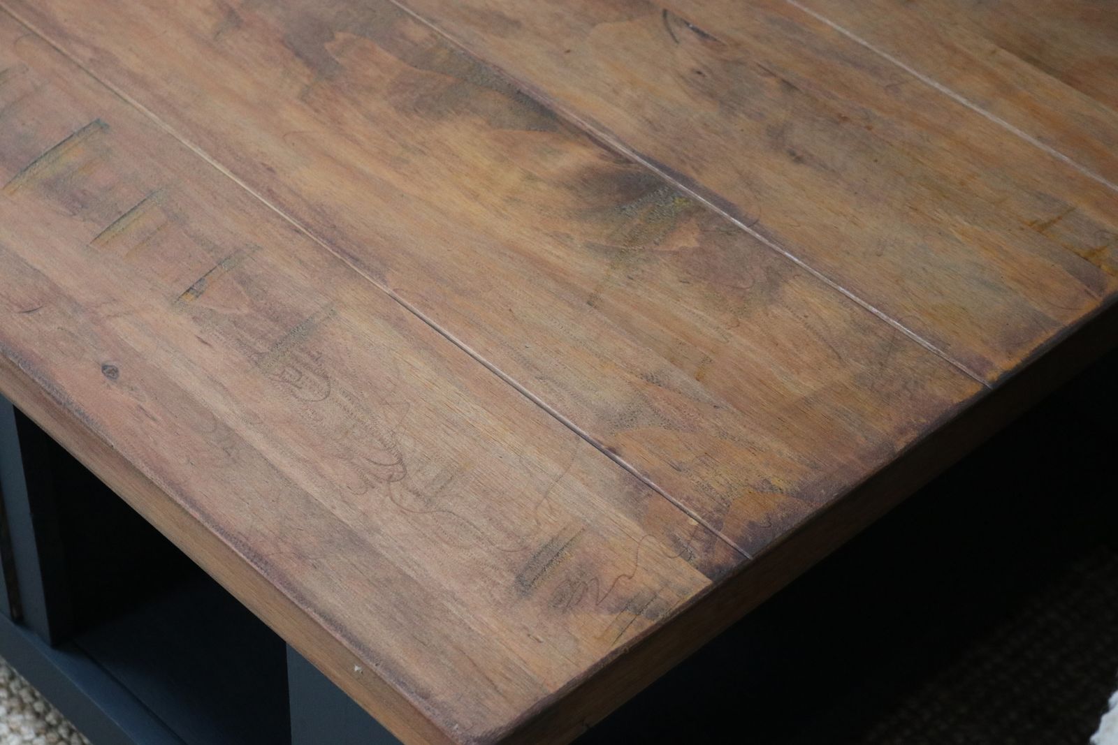 photo furniture Rustic Solid Wood Chunky Large Coffee Table With Drawer
