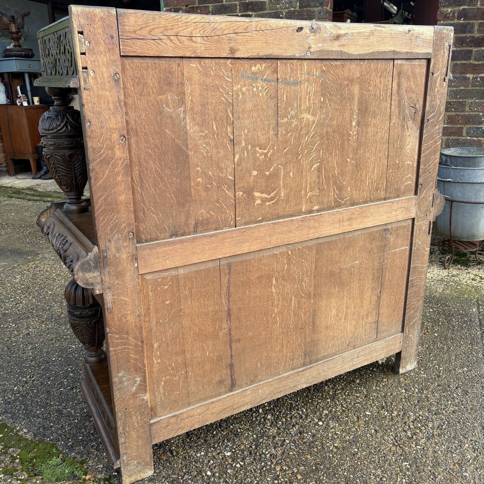 photo vintage 19th Century Style English Oak Livery Court Cupboard