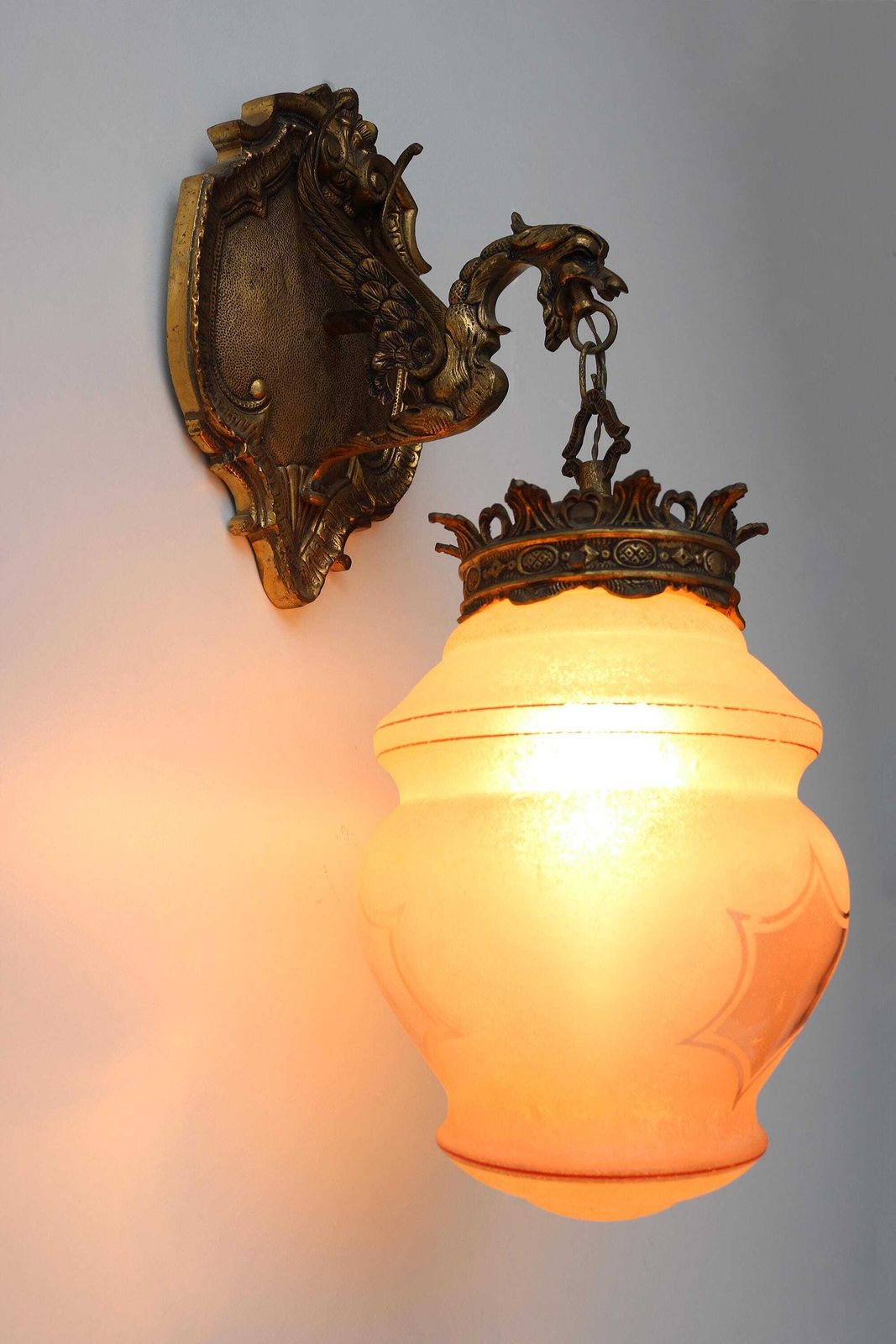 Antique Bronze Gothic Dragon Griffin Wall Sconce – Early 20th Century Mythological Lighting photo vintage