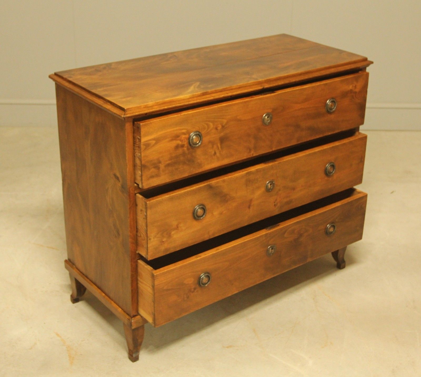 A Fine Early 19th‑Century Swedish Gustavian Chest photo vinterior