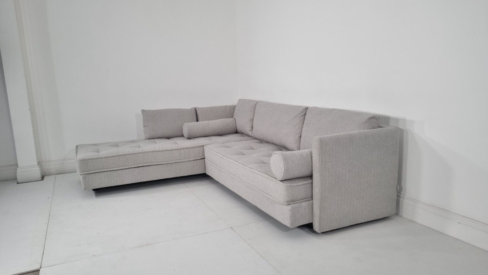 Ligne Roset Nomade L Shape In Grey Soft Boucle In Excellent Condition photo vintage