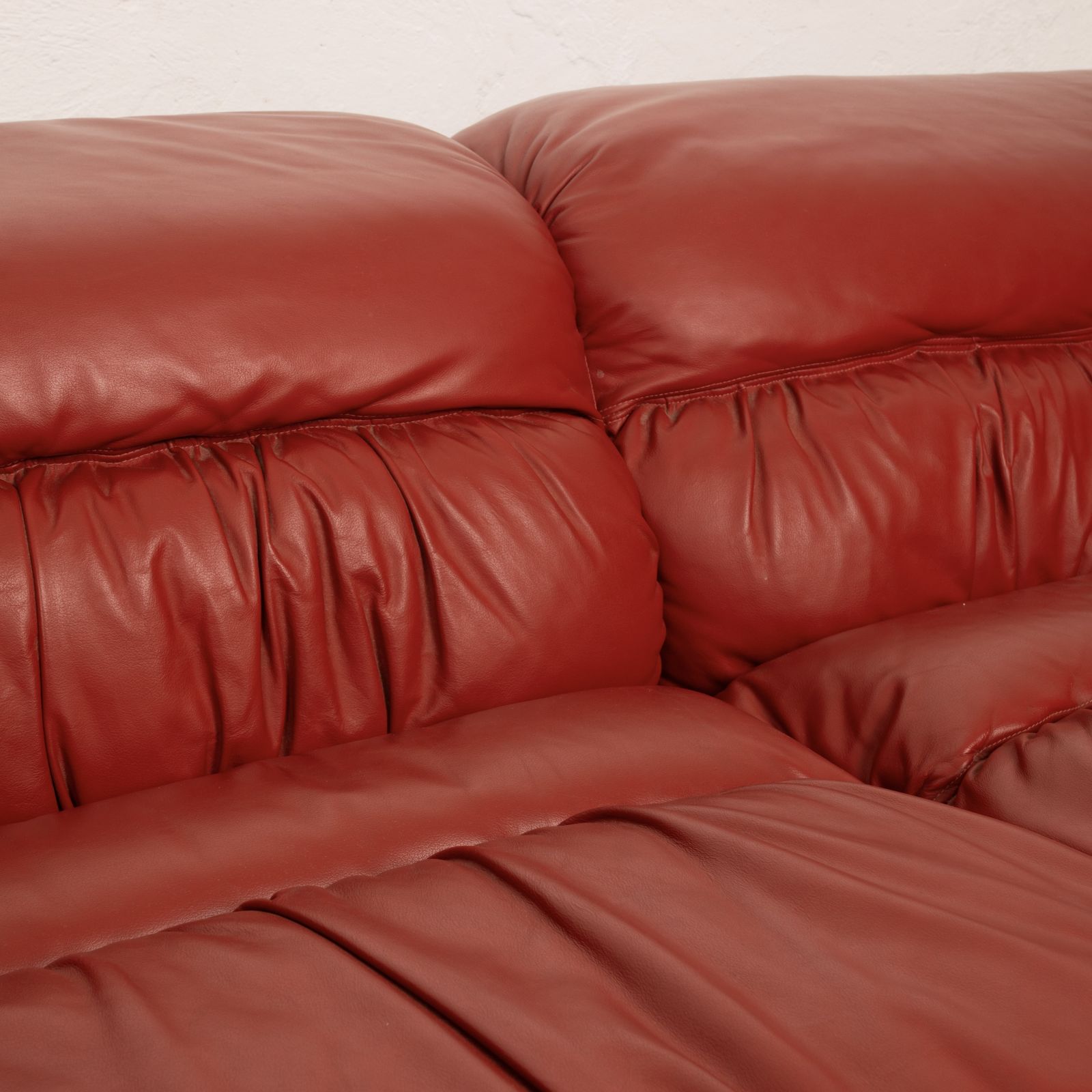 7409.0 Pair Of Strato Sofas By Giovanni Offredi For Saporiti, 1970 photo
