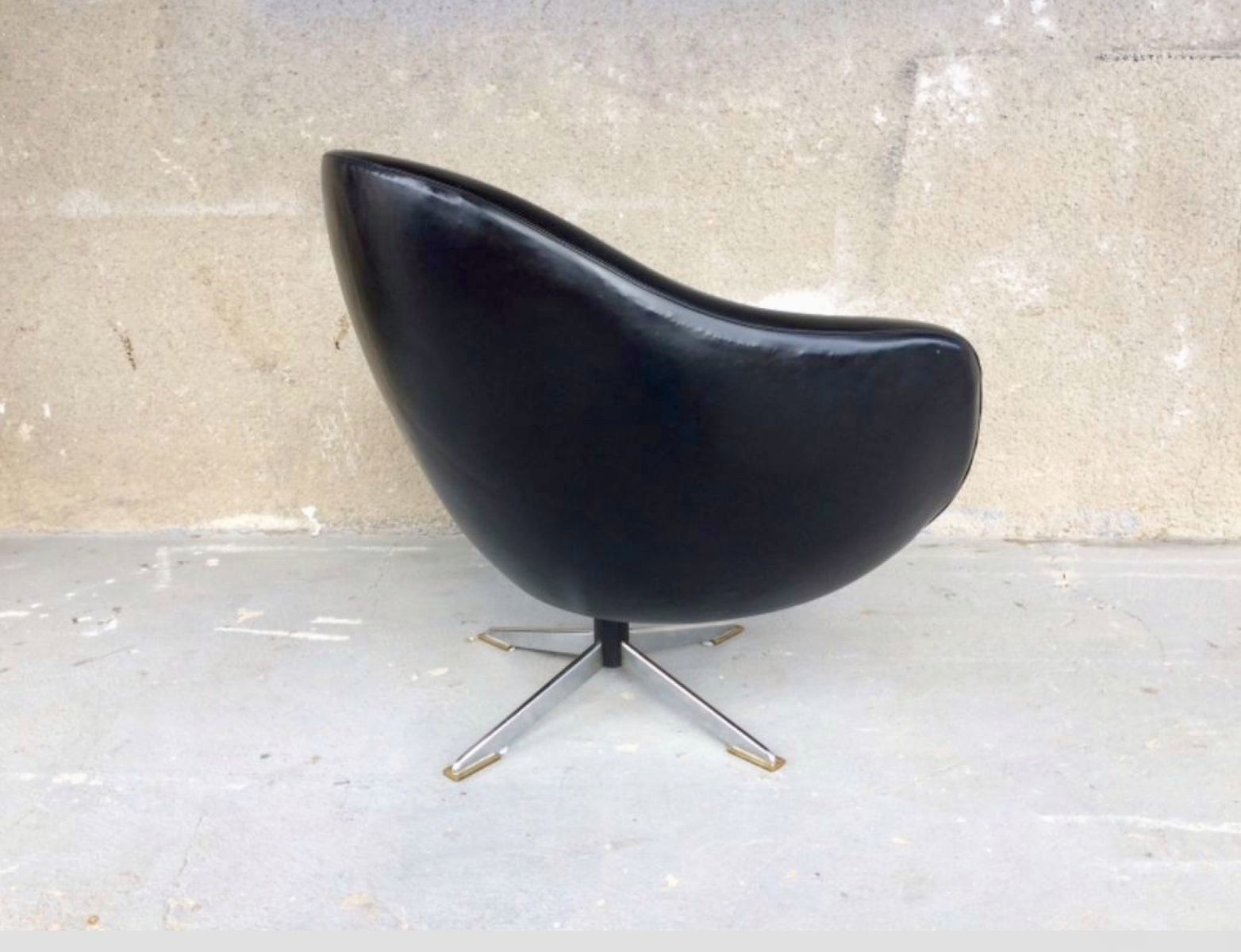 Mid Century Draaifauteuil, Ca. Jaren 1960 photo vinterior