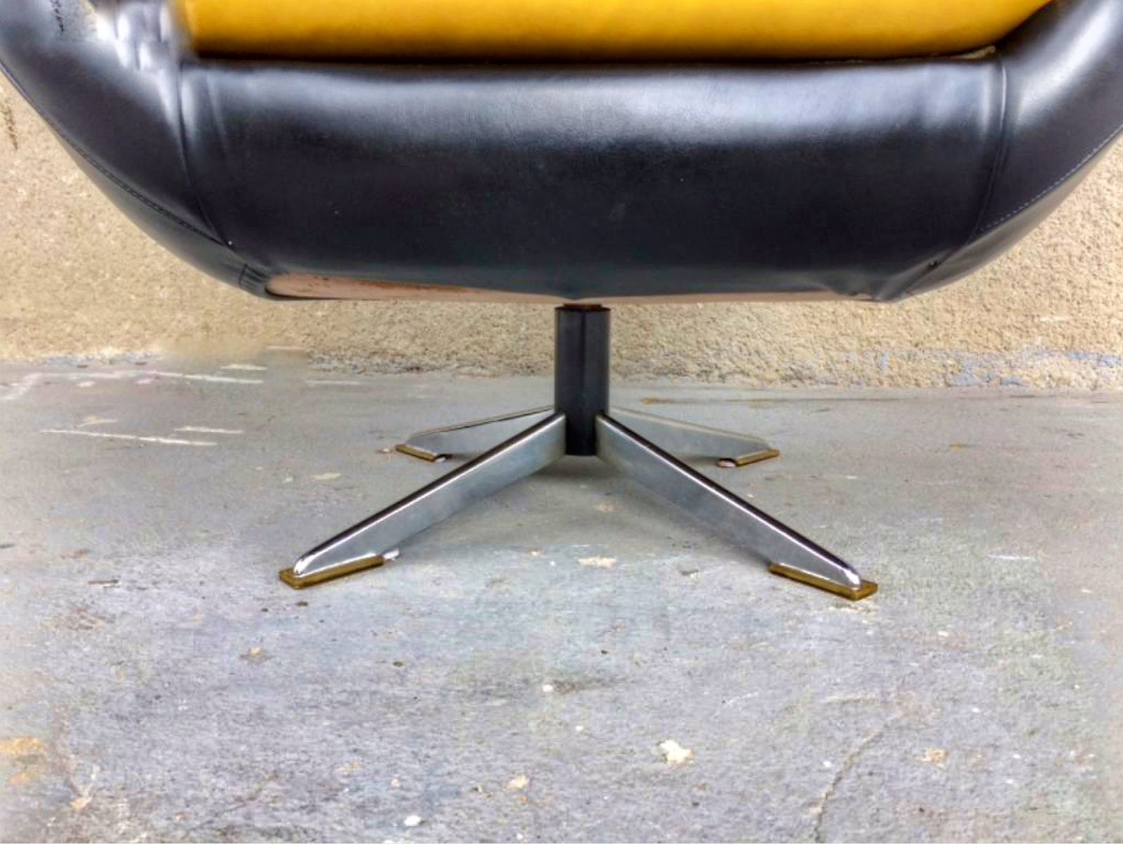 Mid Century Draaifauteuil, Ca. Jaren 1960 photo buy